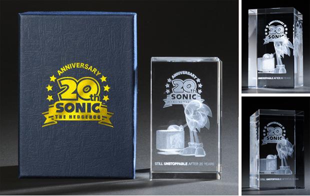 Sonic Generations: White Time and Space 20th Anniversary Set's background